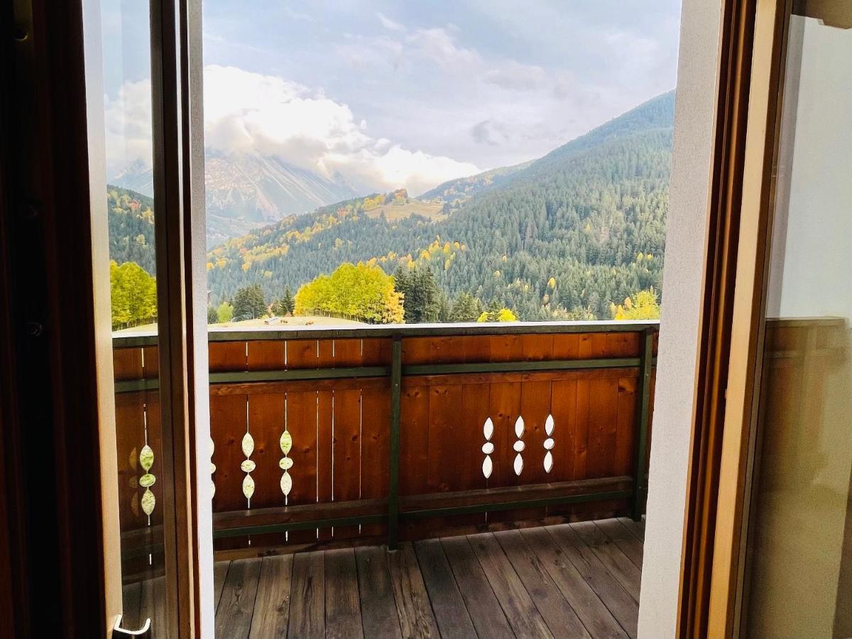 Hotel San Carlo, Tra Bormio E Livigno إيزولاشيا المظهر الخارجي الصورة
