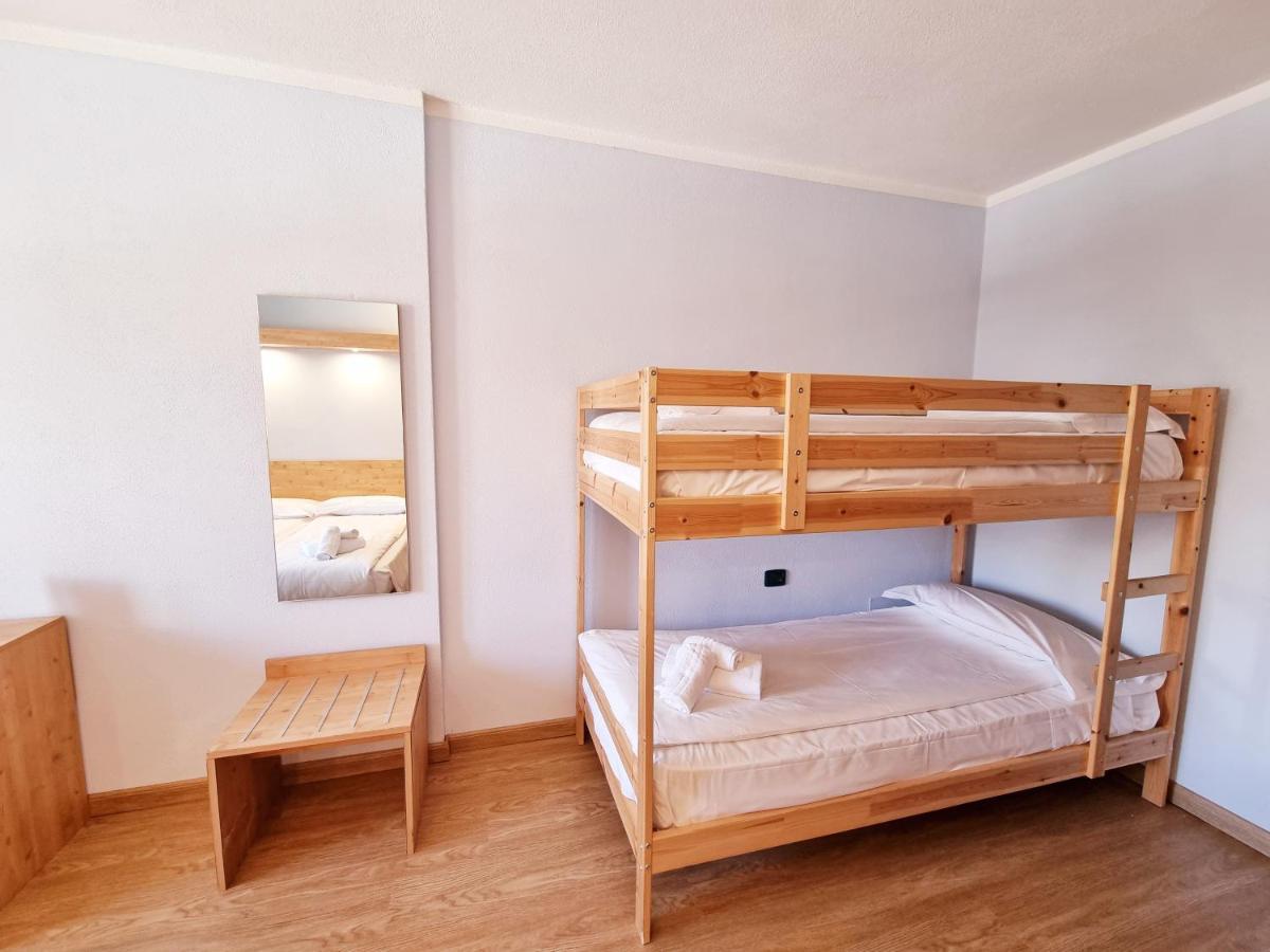 Hotel San Carlo, Tra Bormio E Livigno إيزولاشيا المظهر الخارجي الصورة